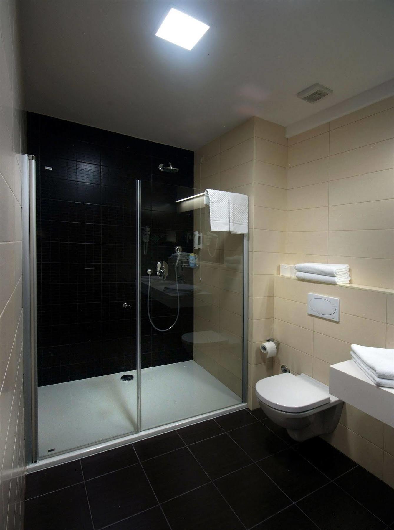 Hotel Park Doboj Eksteriør billede